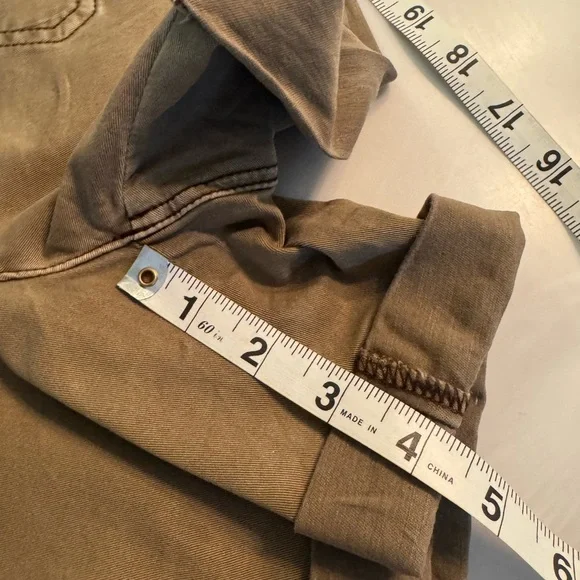 White House Black Market Tan Cargo Shorts Relaxed Fit - Picture 12 of 15